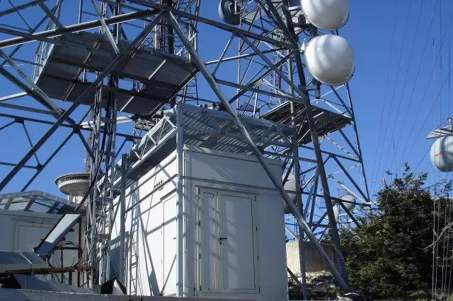 Οικίσκοι στέγασης τηλεπικοινωνιακού εξοπλισμού image